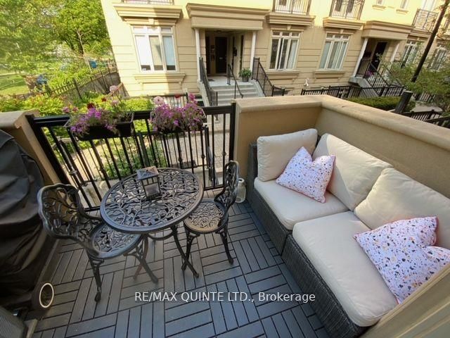 78 Carr St W, #19