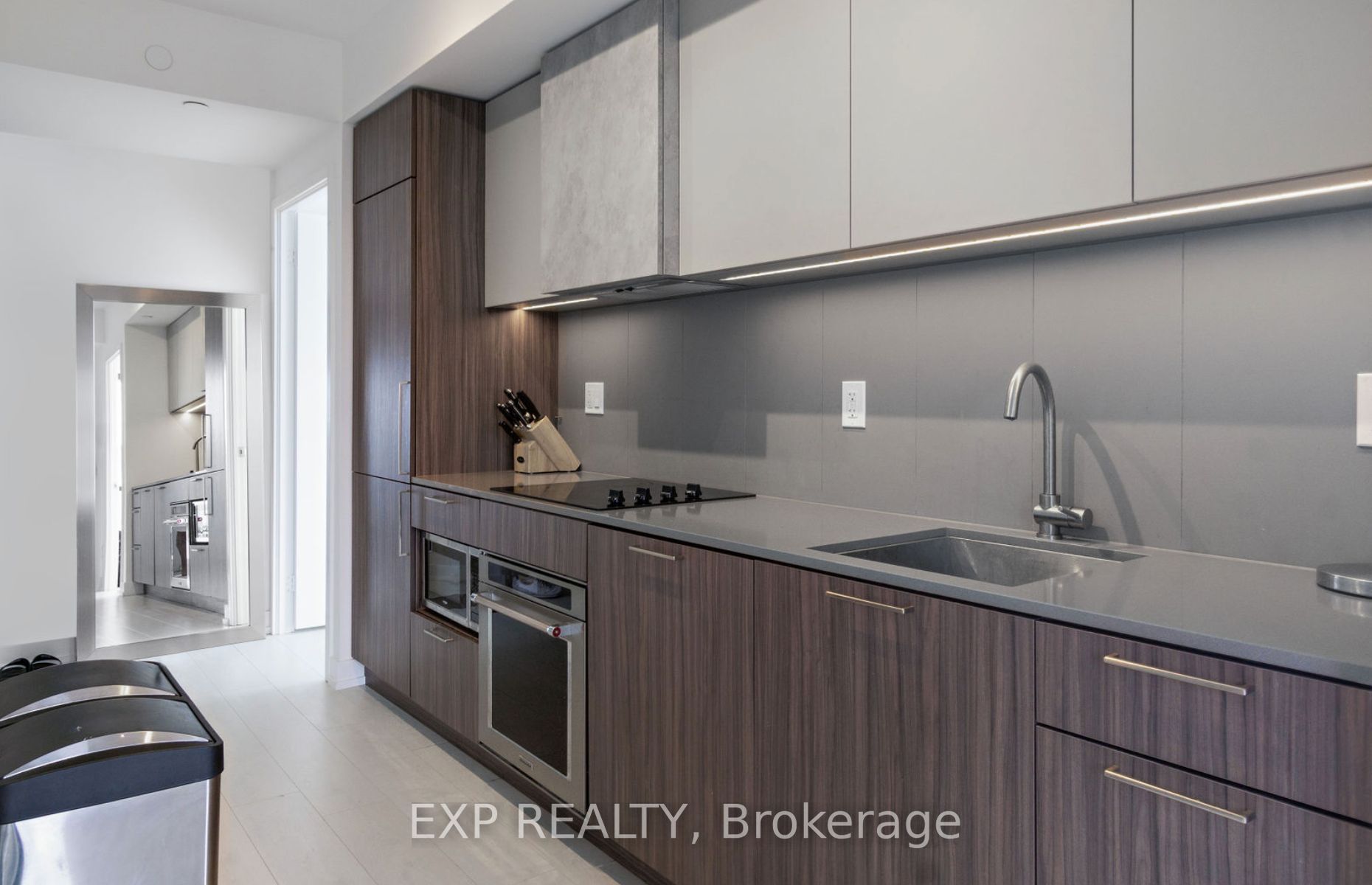 19 Western Battery Rd, #2019