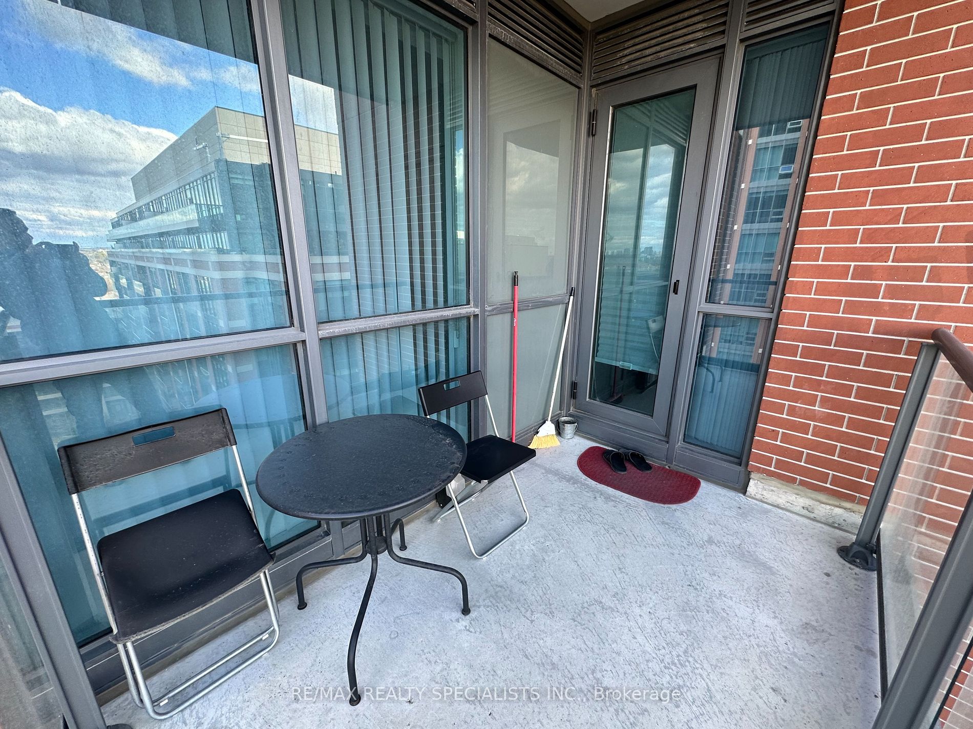 31 Tippett Rd, #1018