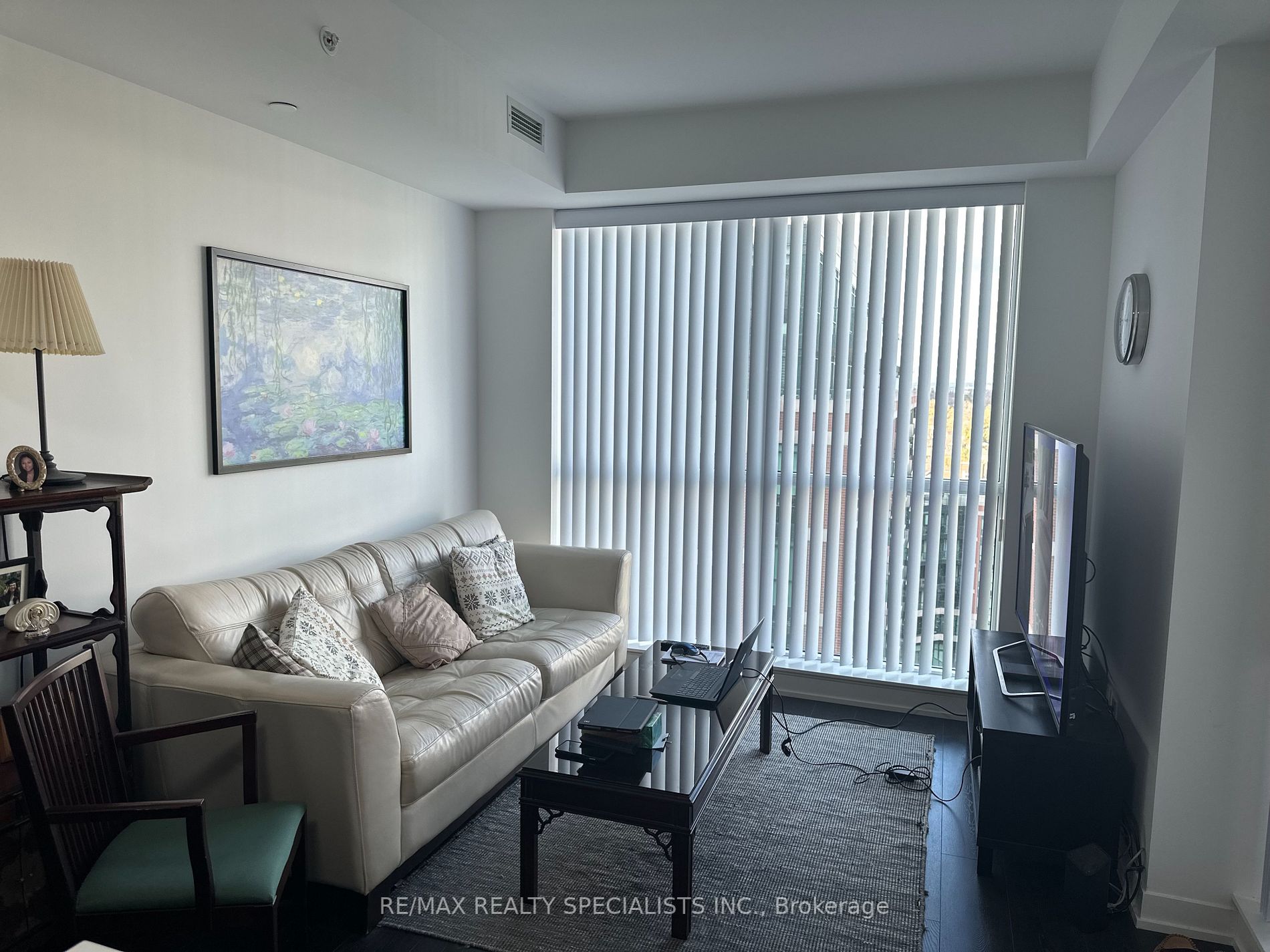 31 Tippett Rd, #1018