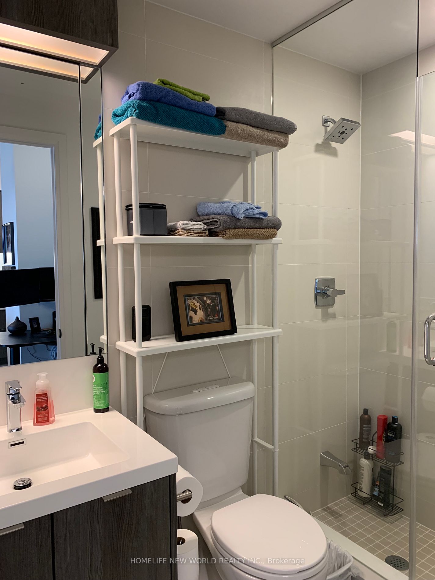 101 Erskine Ave, #1004