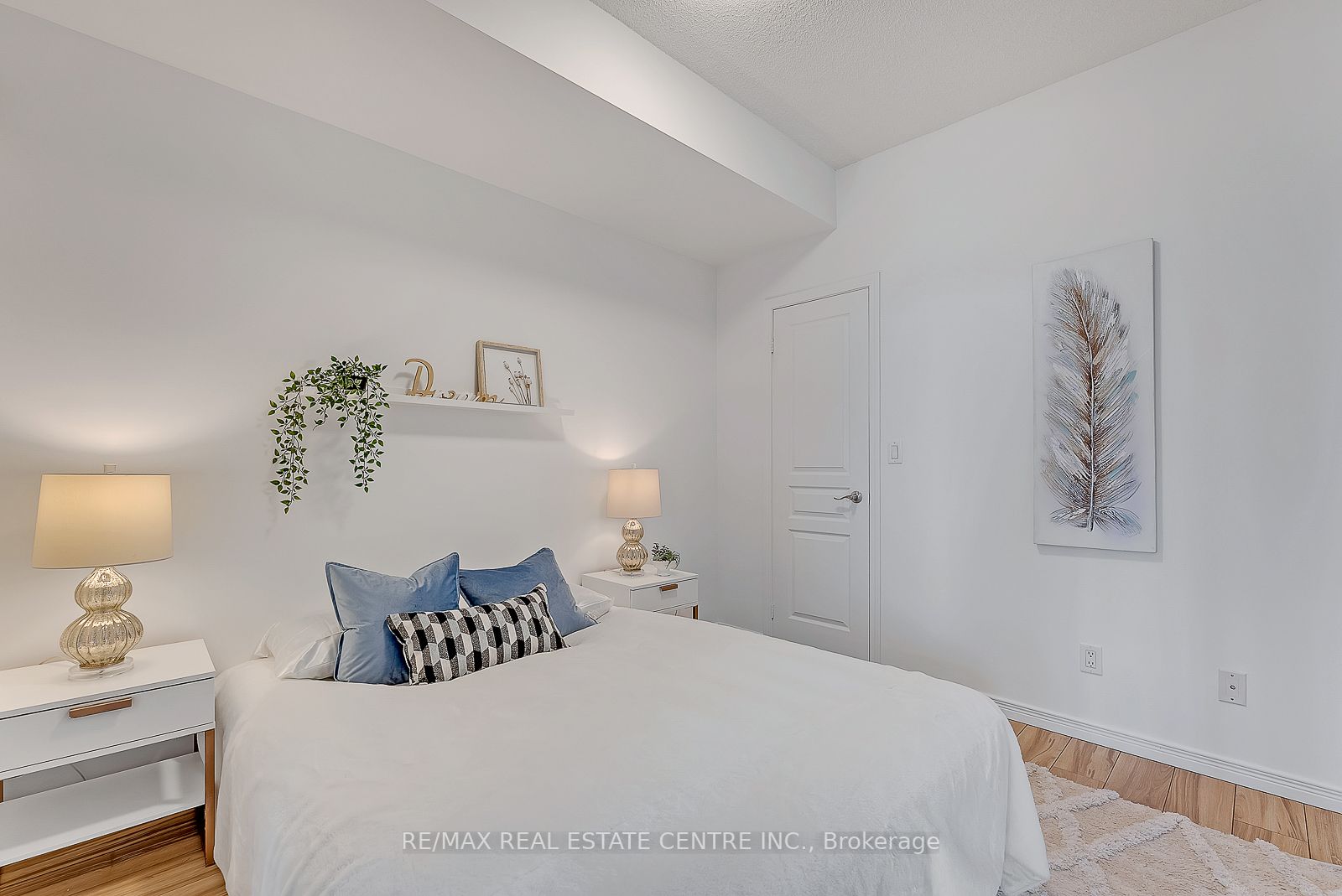 352 Front St W, #2113