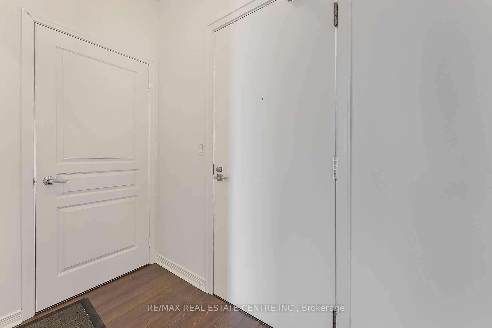 352 Front St W, #2113