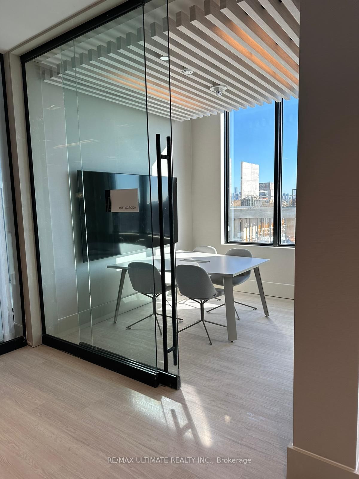 2020 Bathurst St, #335