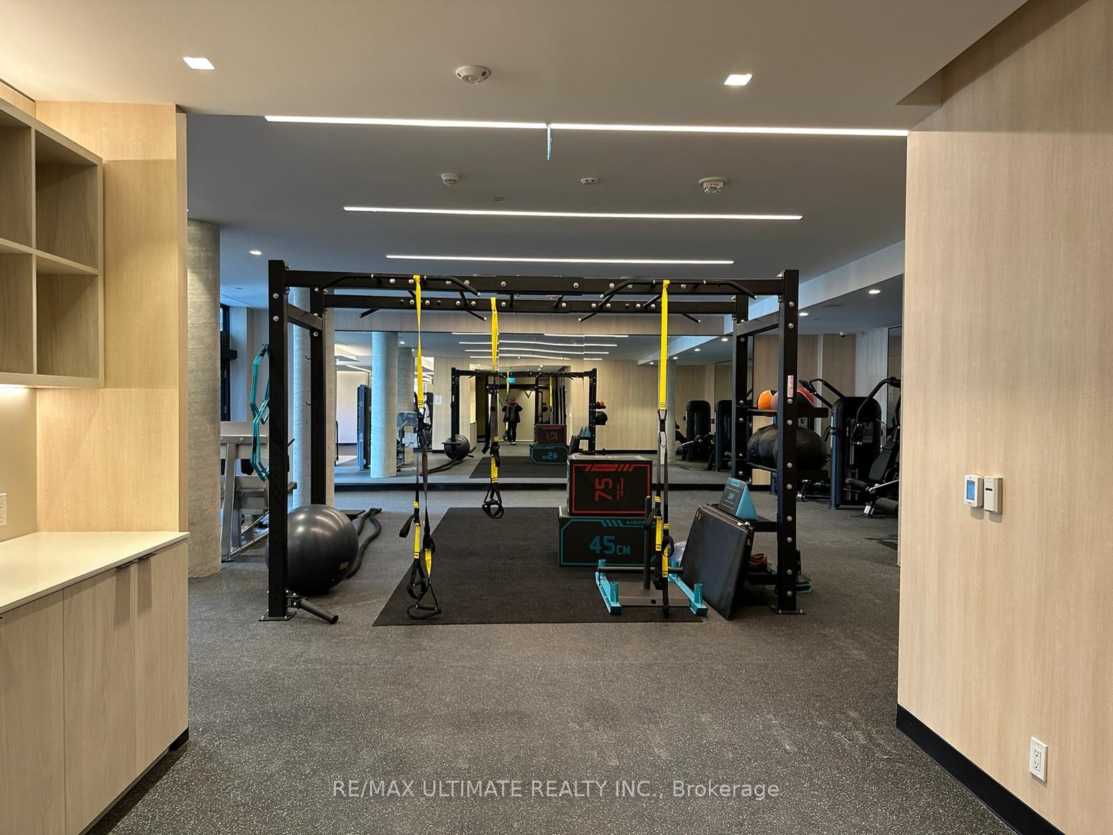 2020 Bathurst St, #335