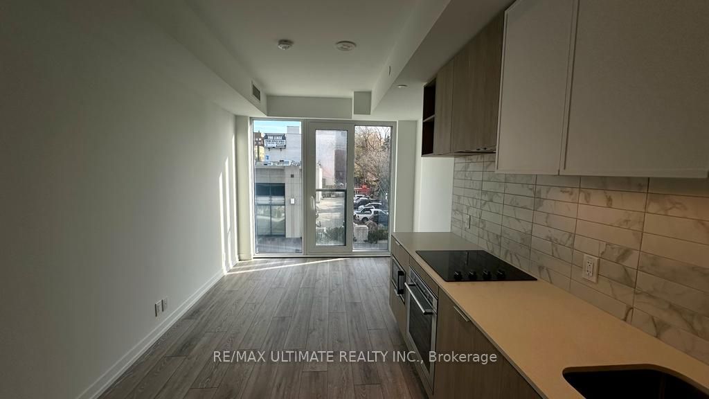 2020 Bathurst St, #335