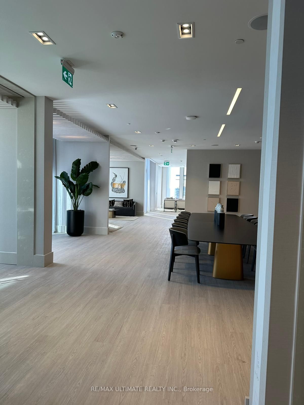 2020 Bathurst St, #335
