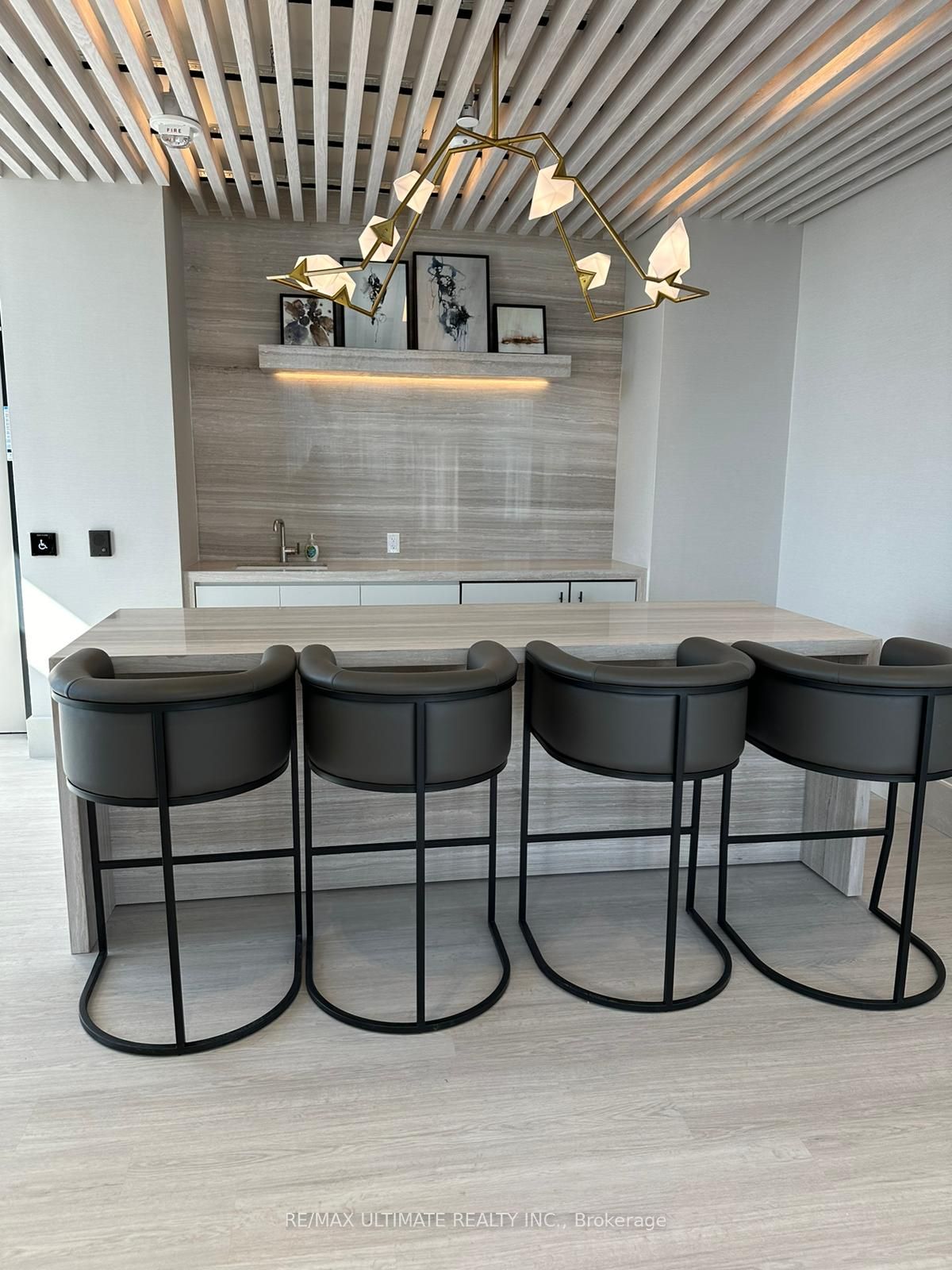 2020 Bathurst St, #335