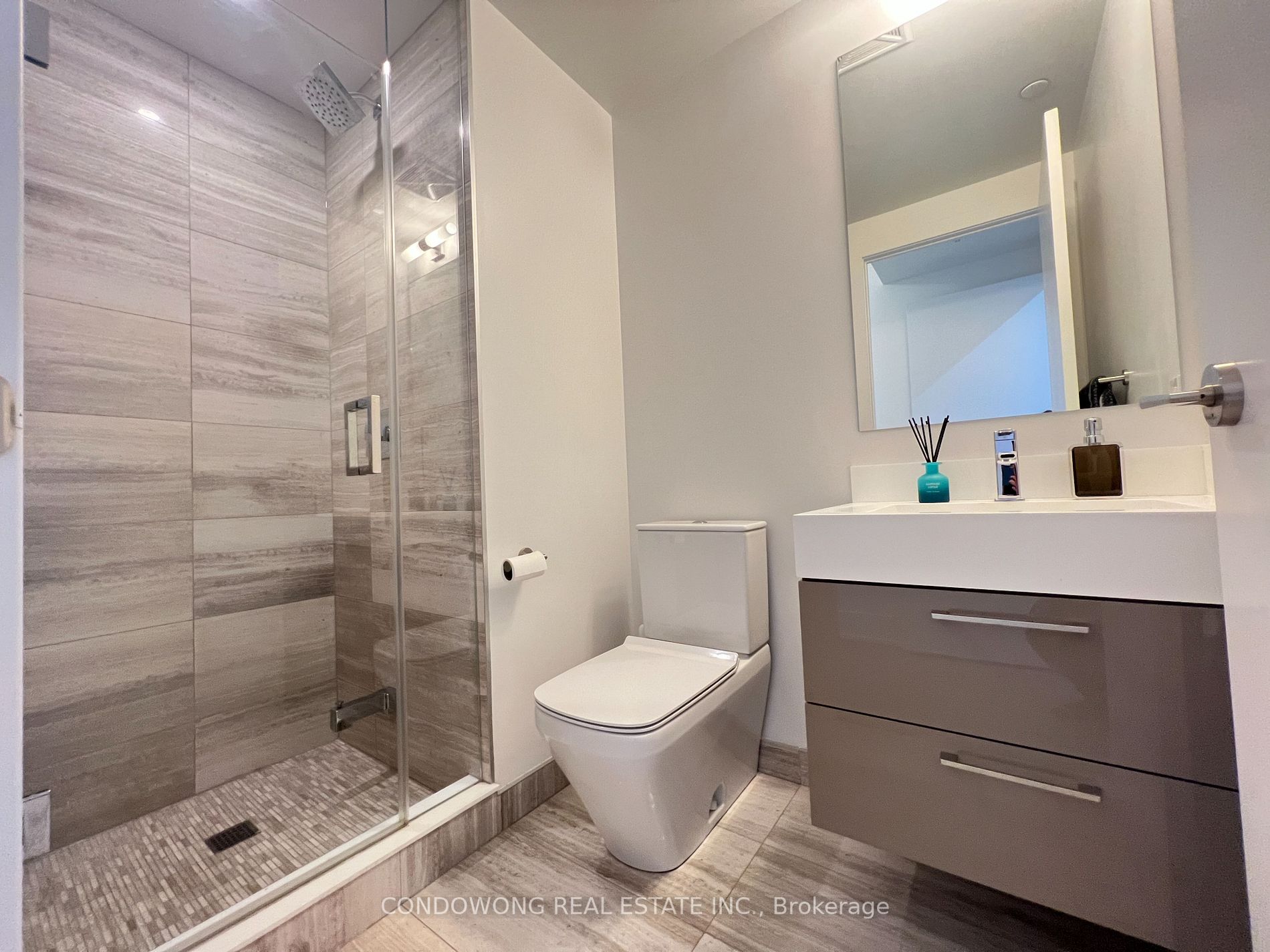 1 Yorkvile Ave, #3801