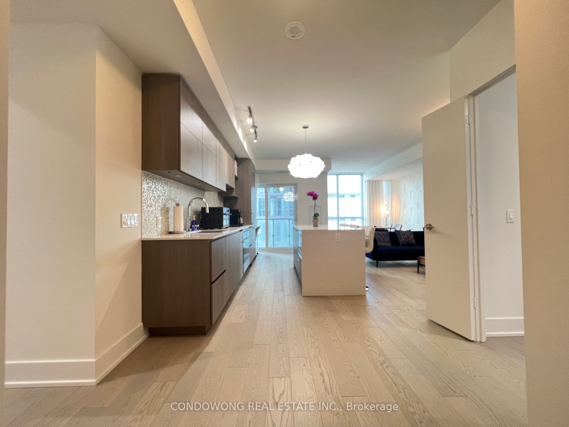 1 Yorkvile Ave, #3801