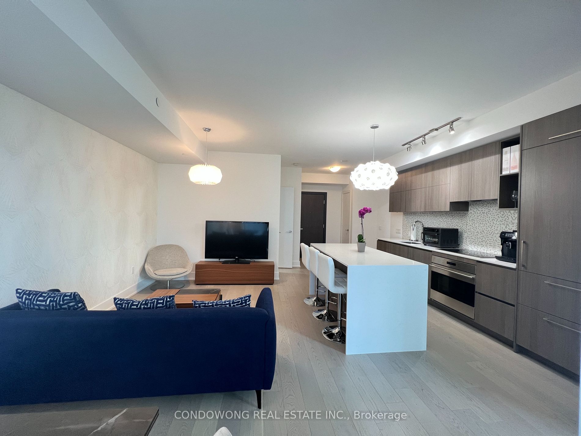 1 Yorkvile Ave, #3801