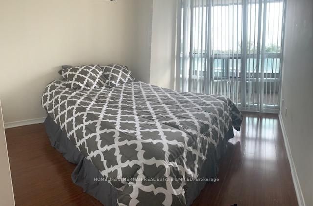 509 Beecroft Rd, #708