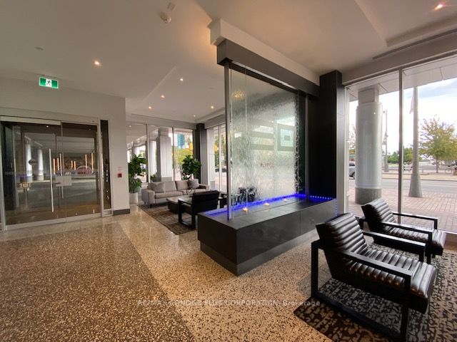 218 Queens Quay W, #2611