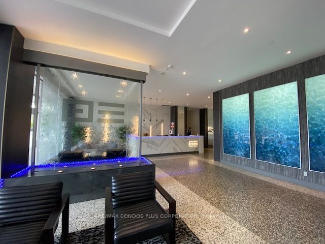 218 Queens Quay W, #2611