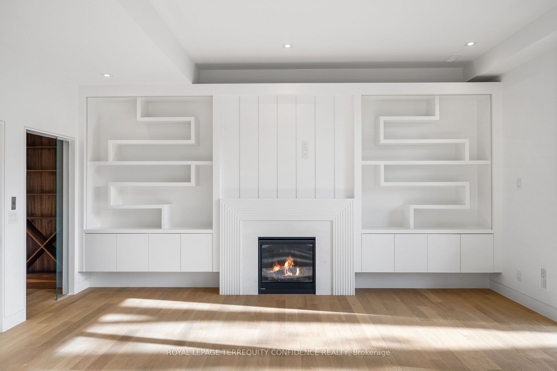 453 Hounslow Ave