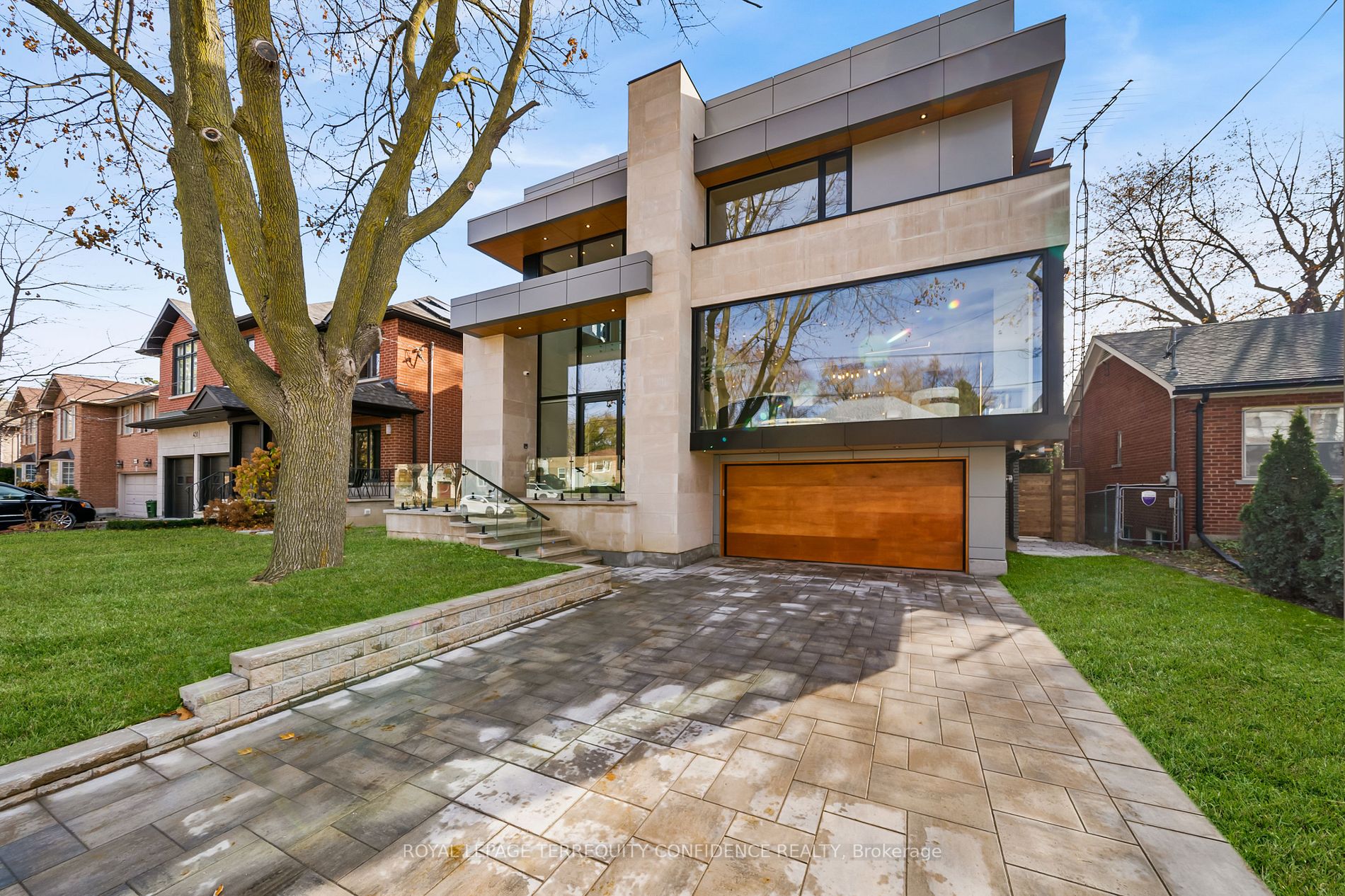 453 Hounslow Ave