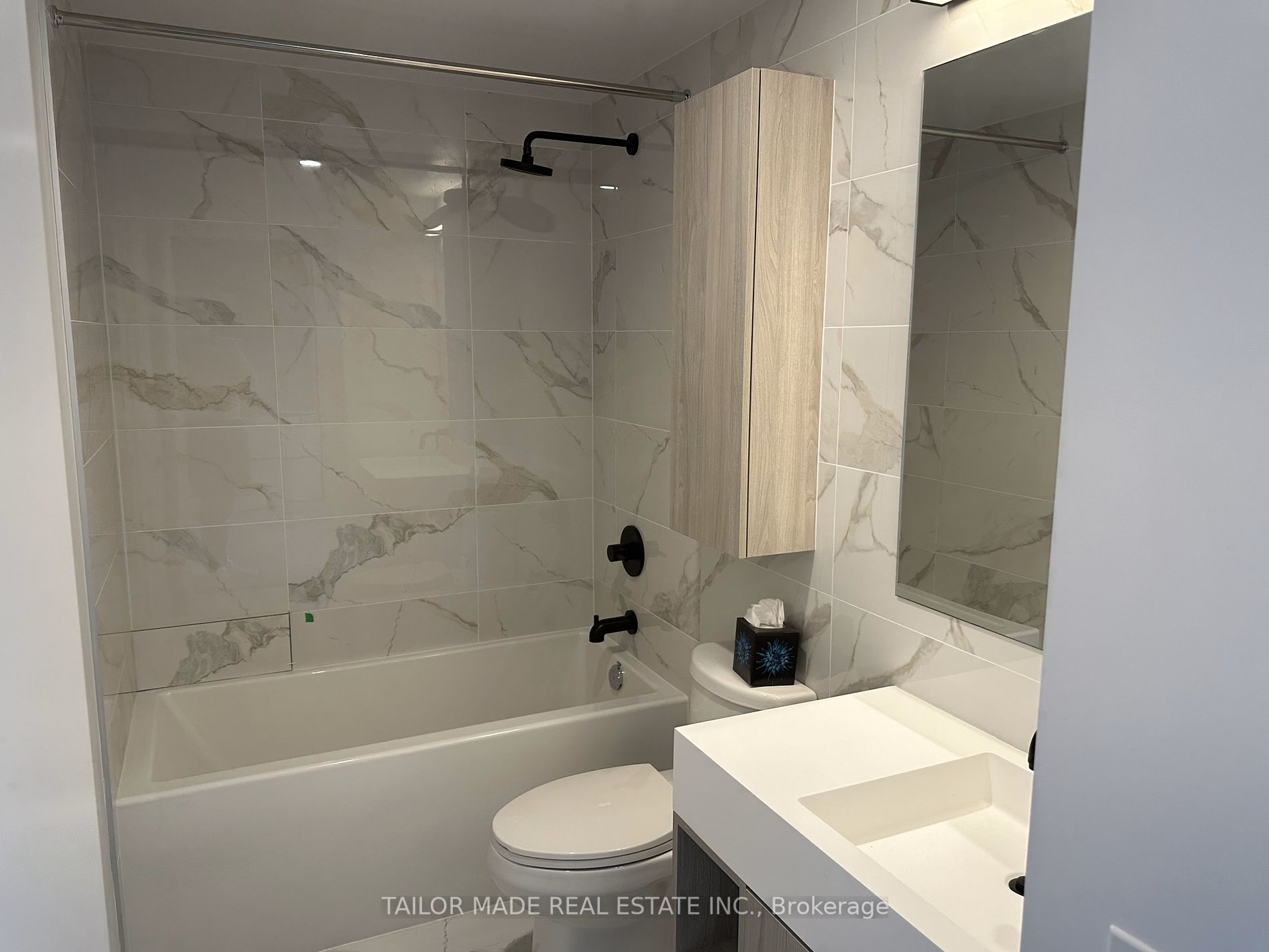 108 Peter St, #2012