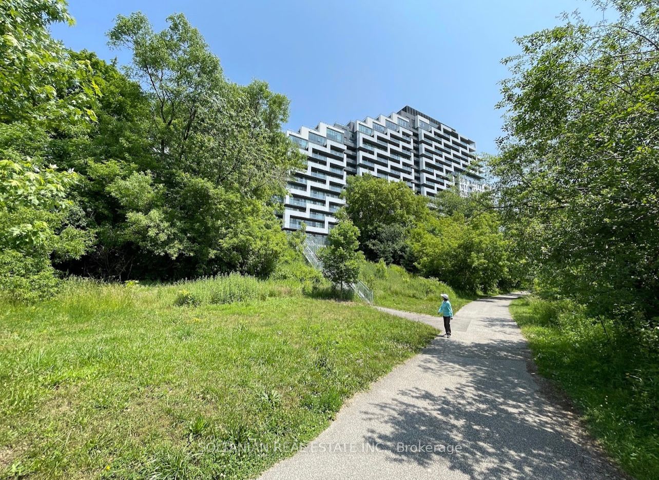 25 Adra Grado Way, #705