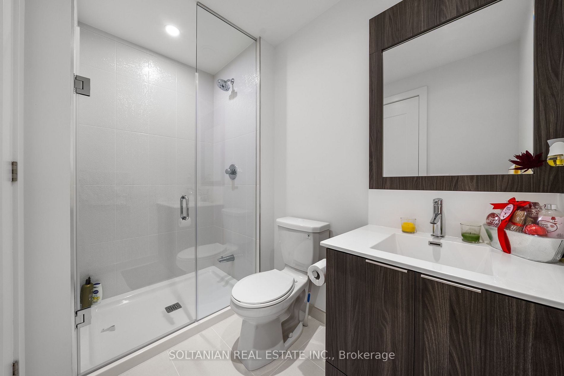 25 Adra Grado Way, #705