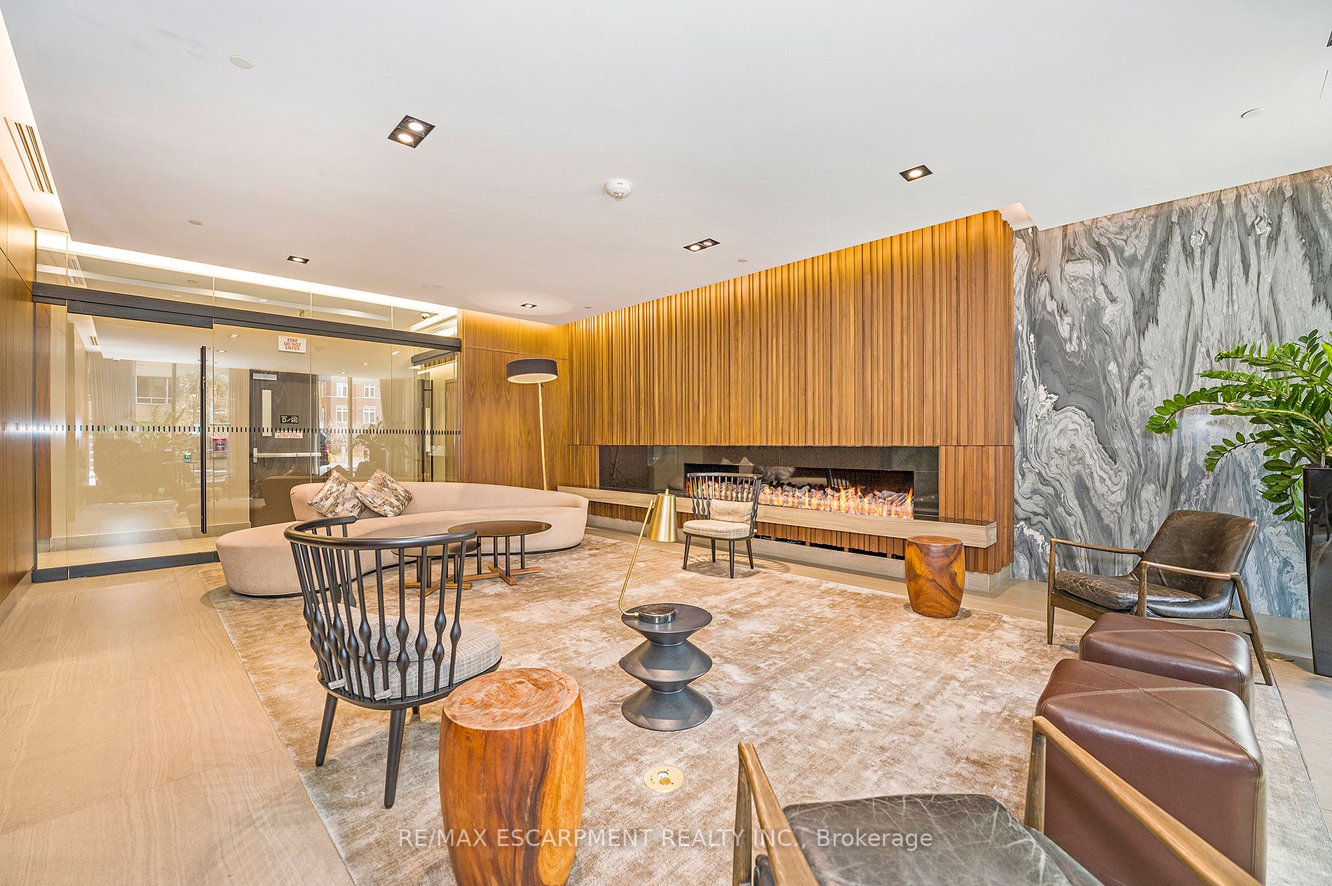 125 Redpath Ave, #3011
