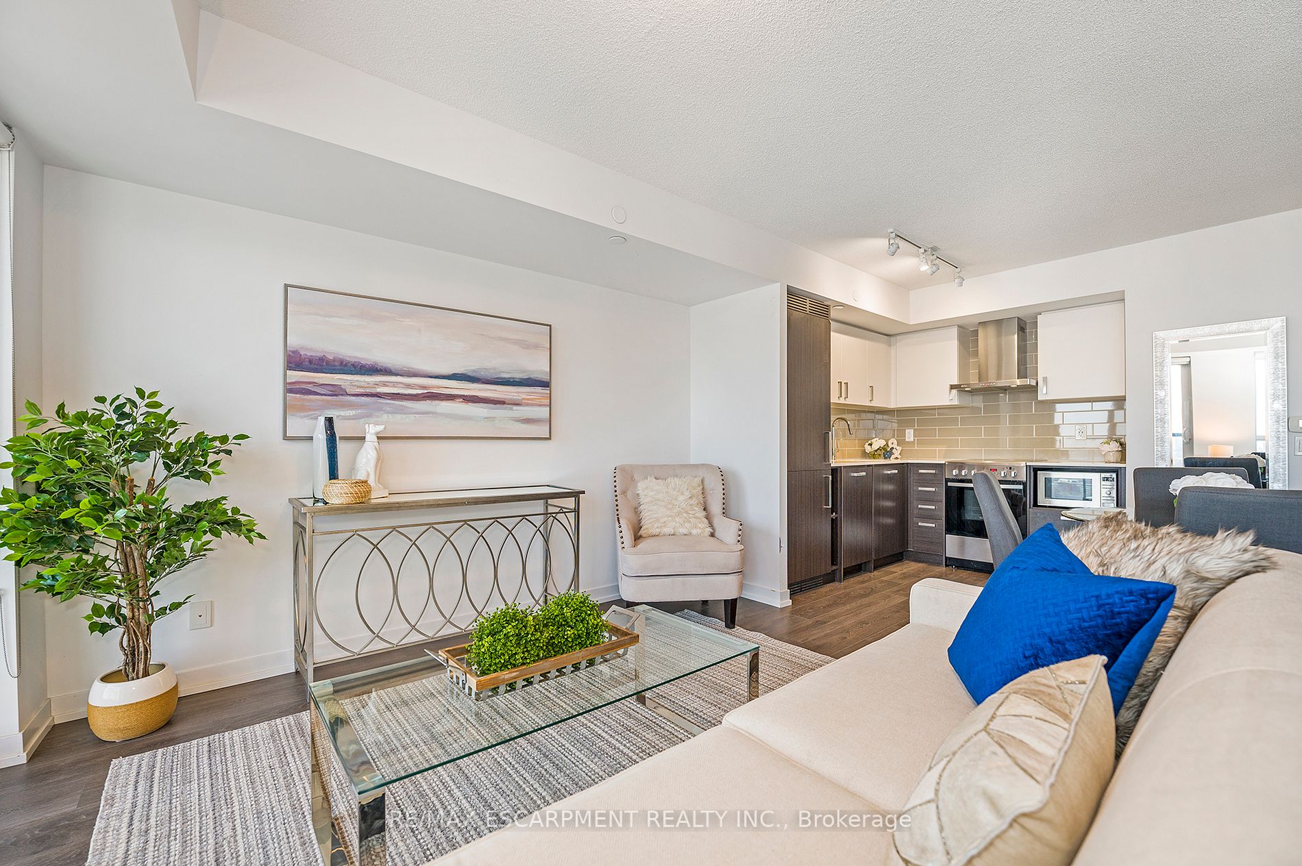 125 Redpath Ave, #3011