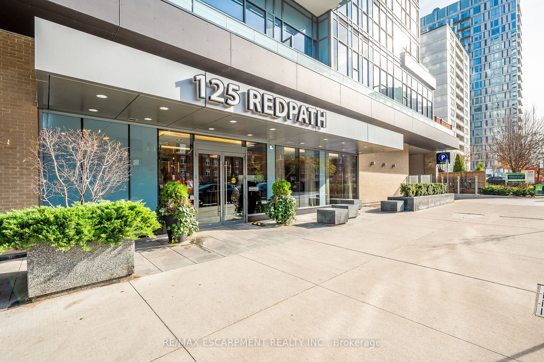125 Redpath Ave, #3011