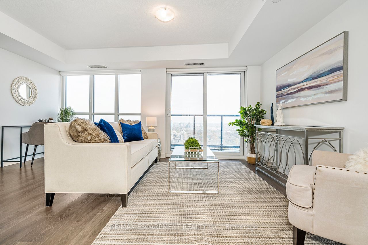 125 Redpath Ave, #3011