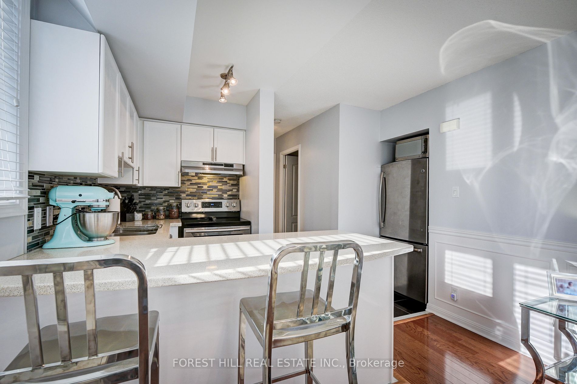 92 Strachan Ave, #638