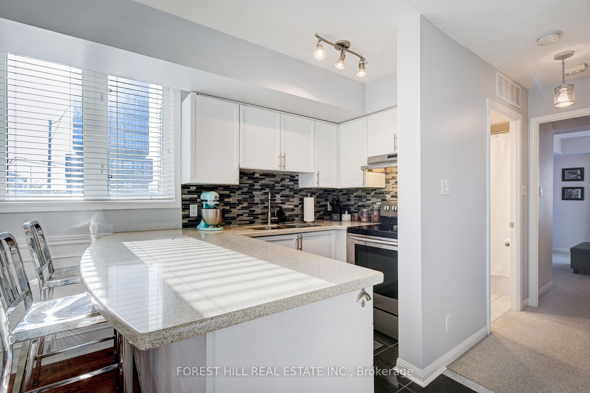 92 Strachan Ave, #638