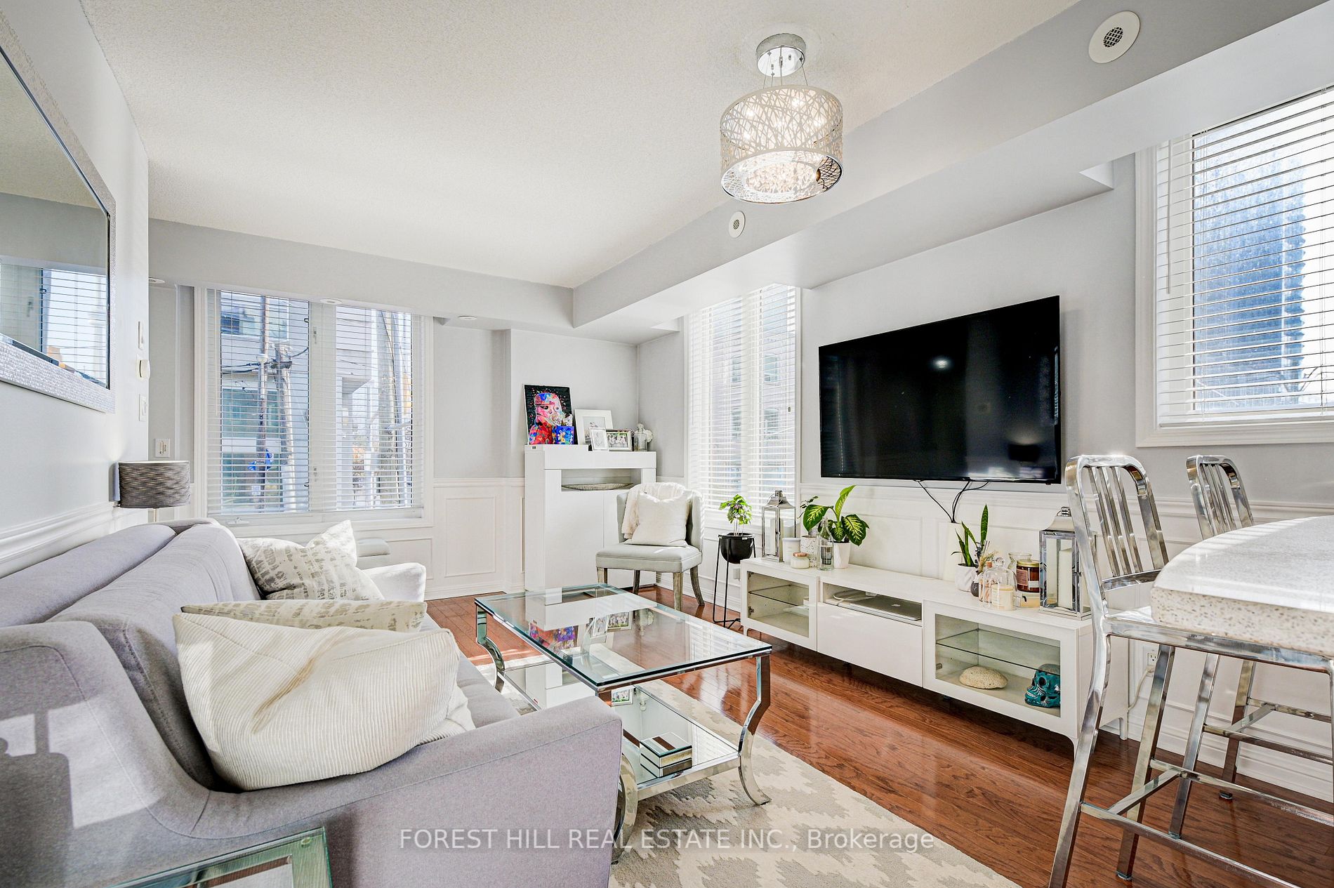 92 Strachan Ave, #638
