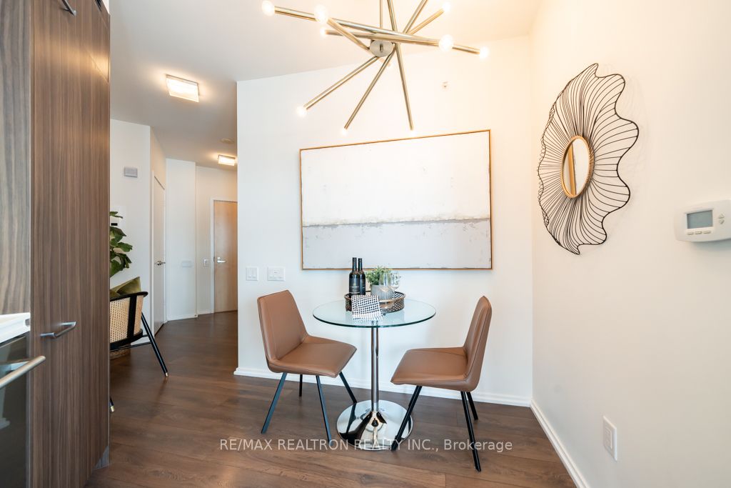 45 Charles St E, #3307