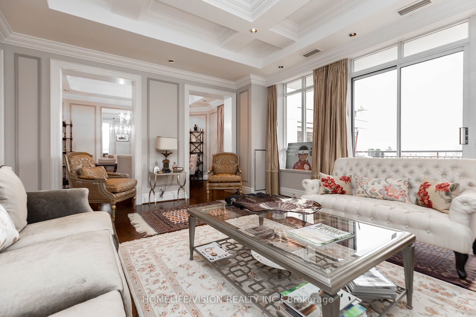 99 Avenue Rd, #1001