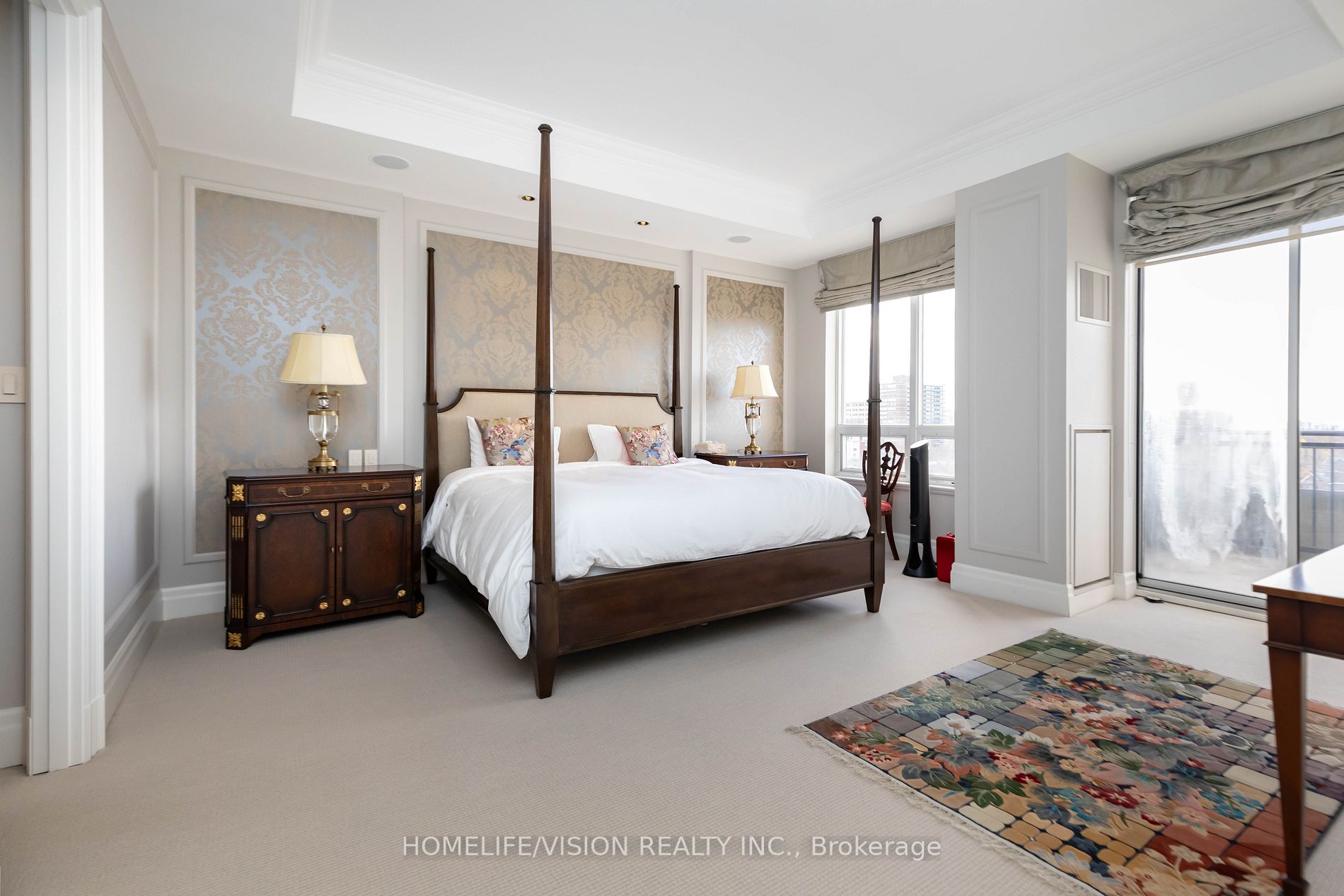 99 Avenue Rd, #1001