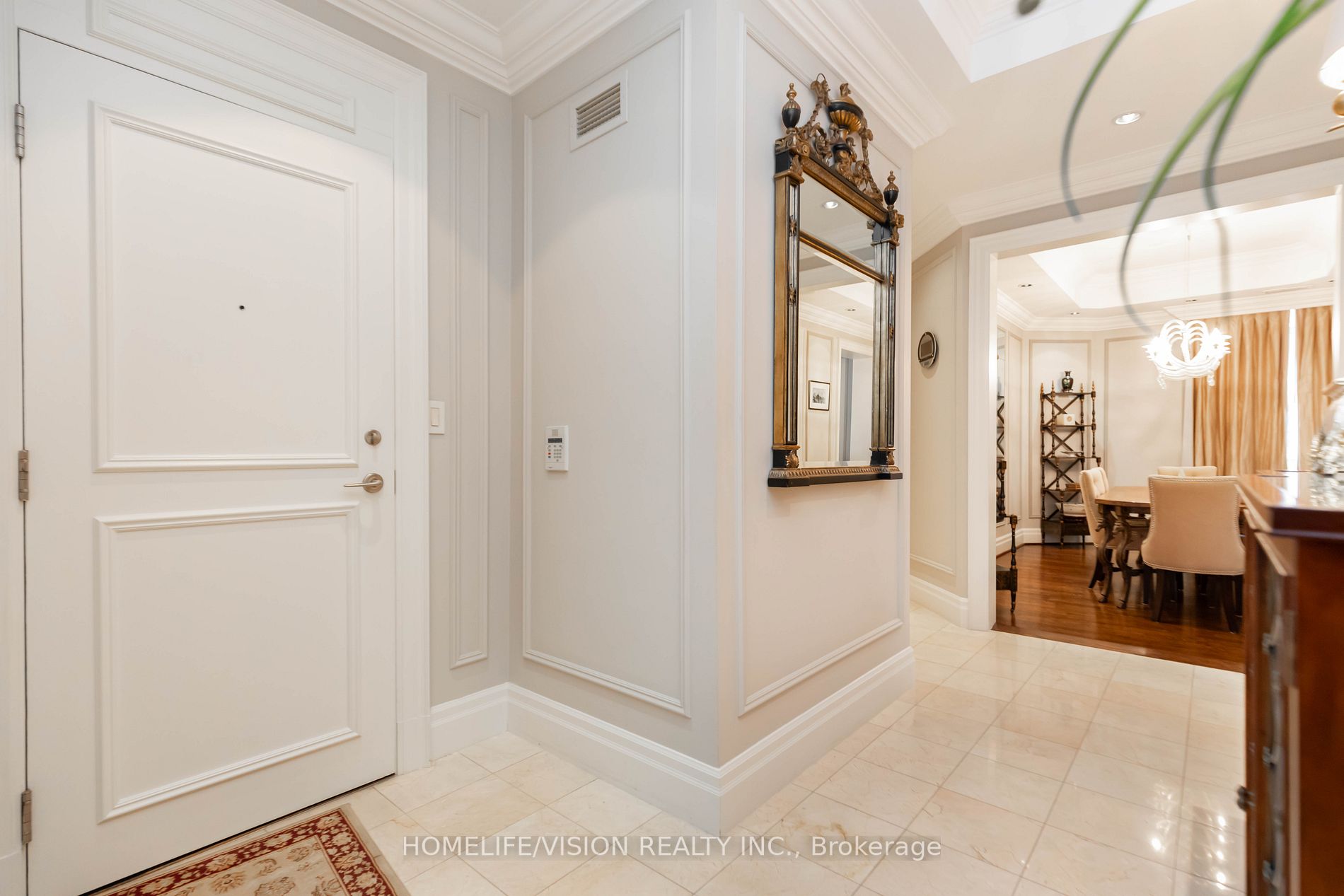 99 Avenue Rd, #1001