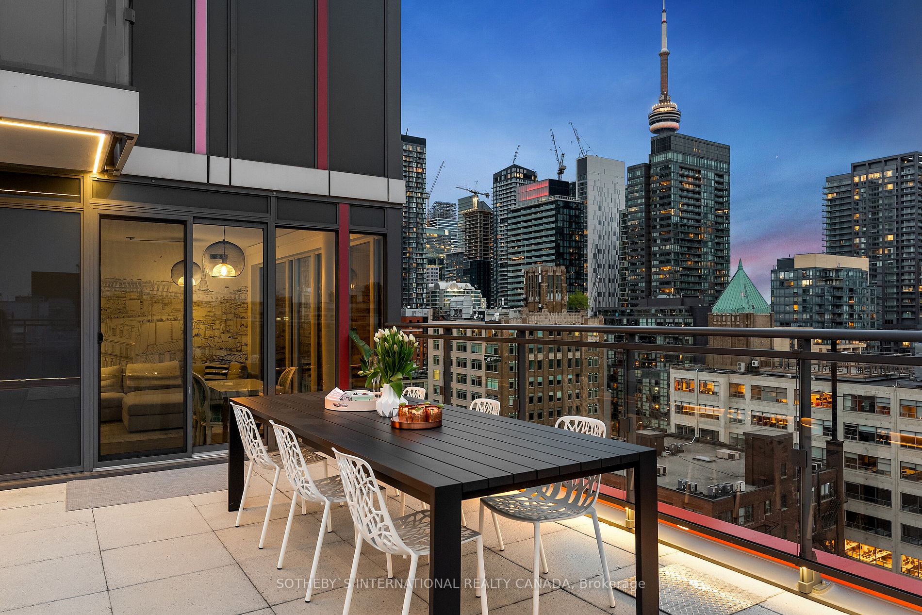 435 Richmond St, #1506