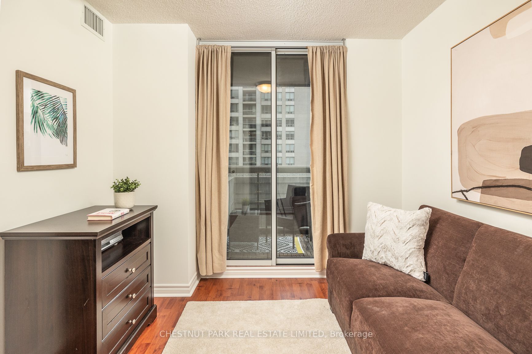 225 Merton St, #705