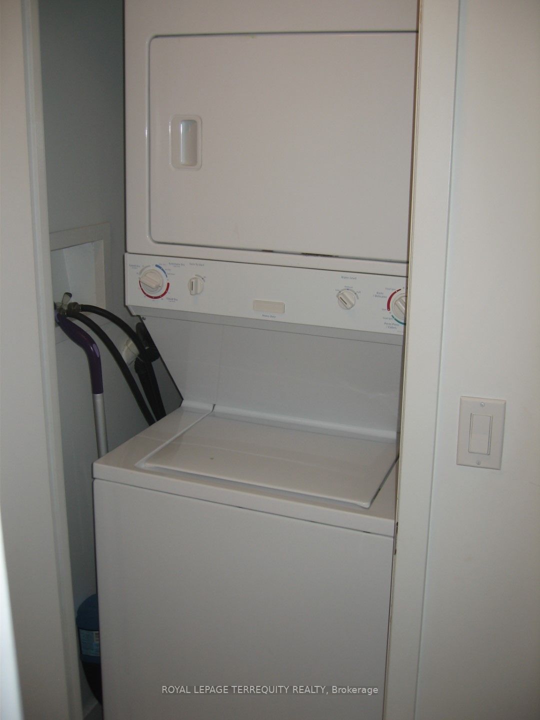 21 Nelson St, #820