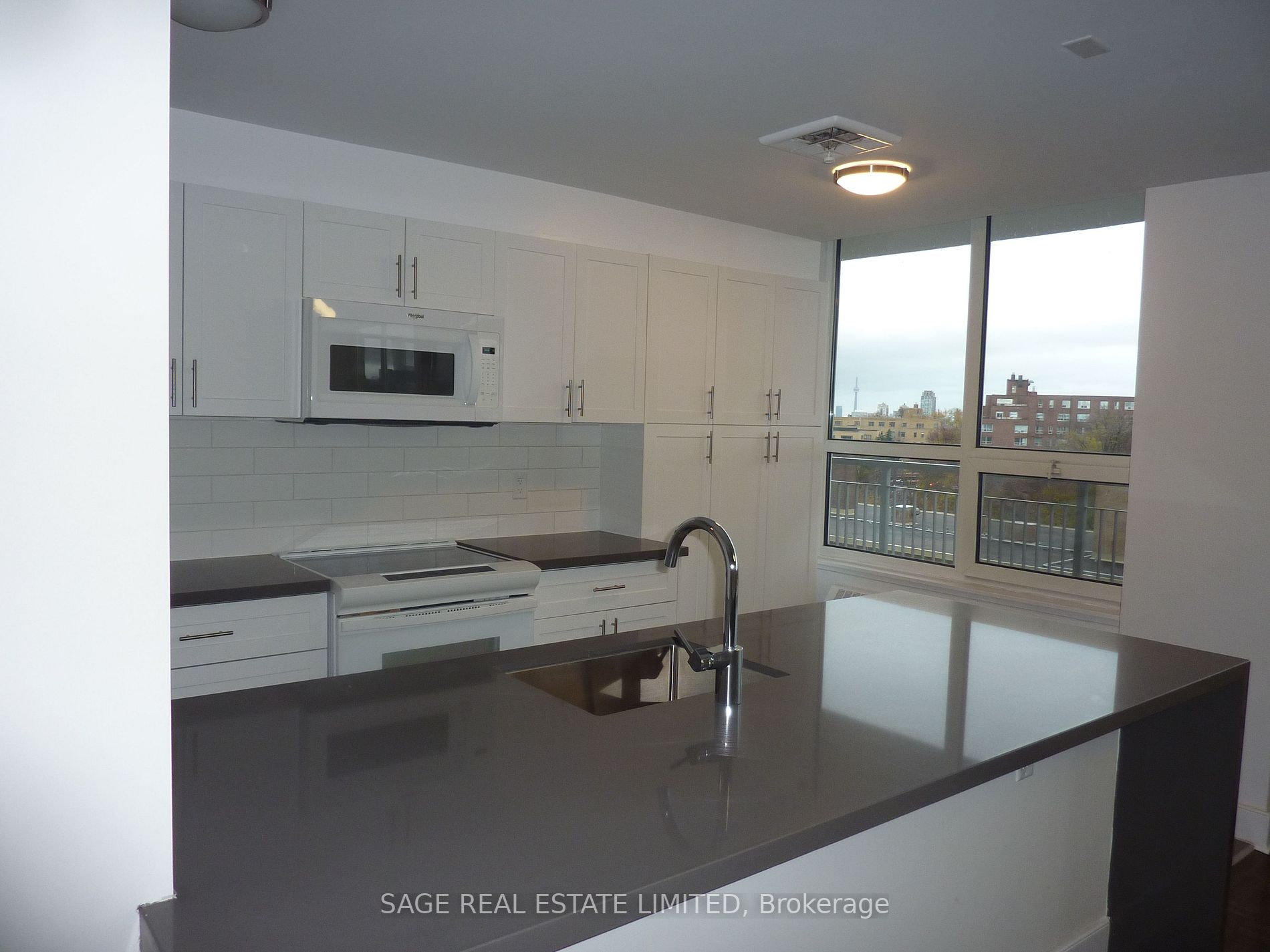 10 Shallmar Blvd, #Ph 3