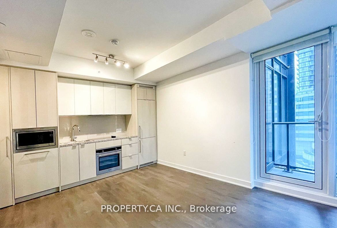 115 Blue Jays Way, #4711
