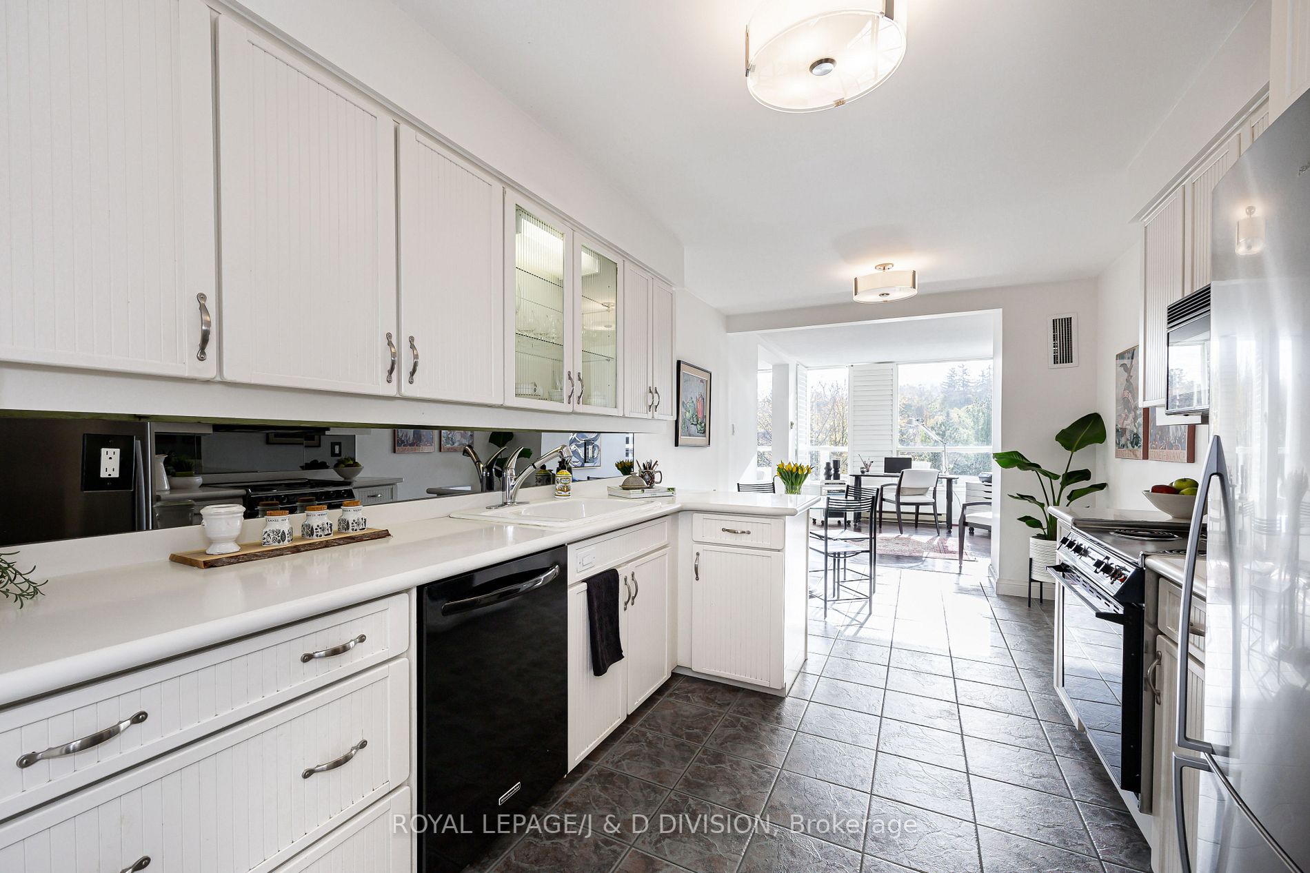 3800 Yonge St, #607