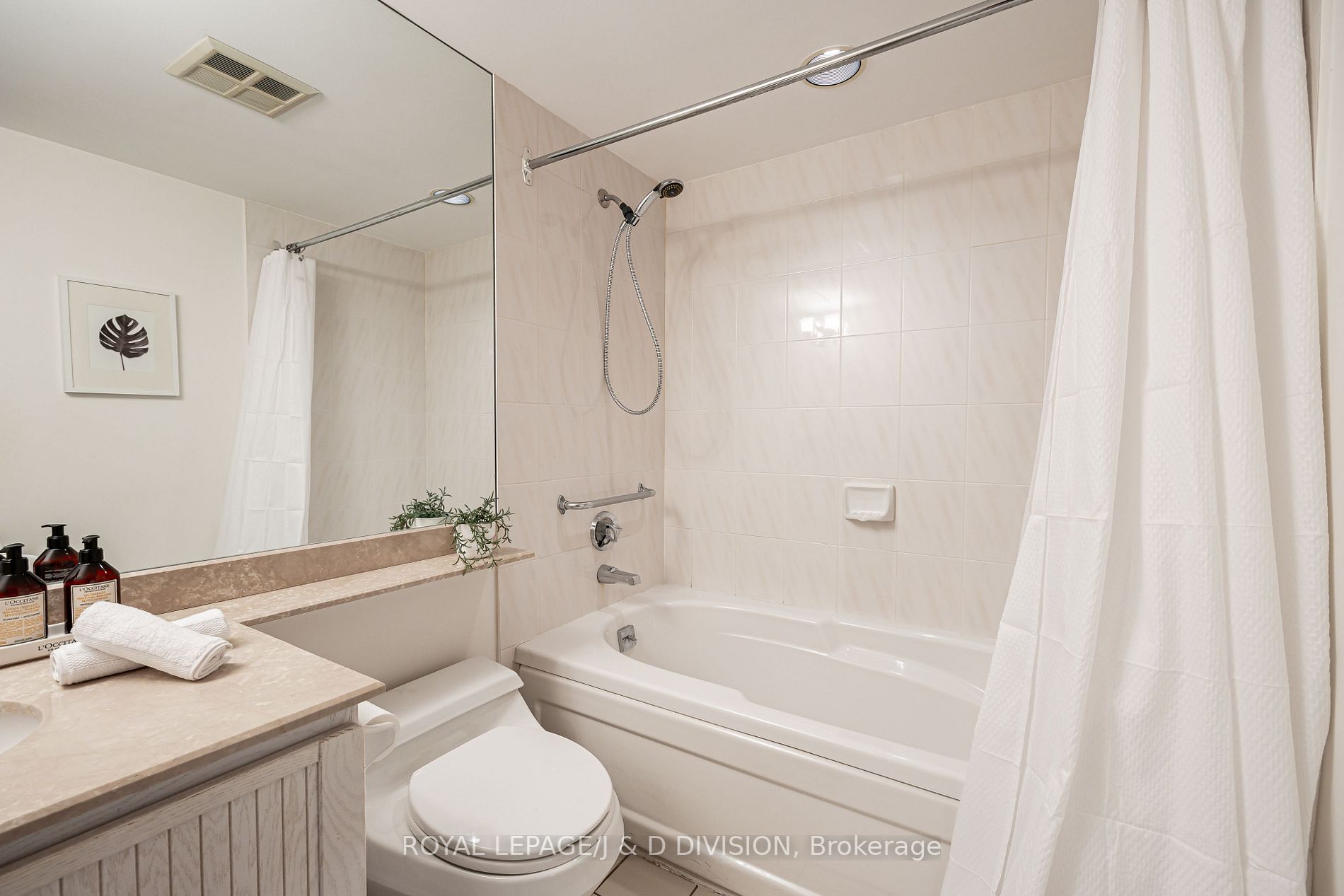 3800 Yonge St, #607