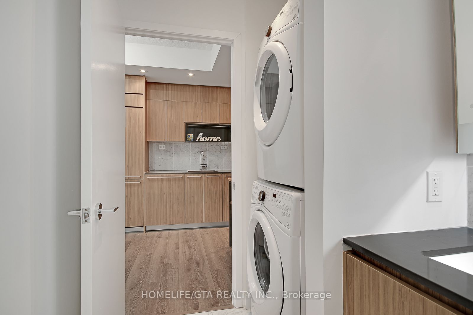 90 Queens Wharf Rd, #201
