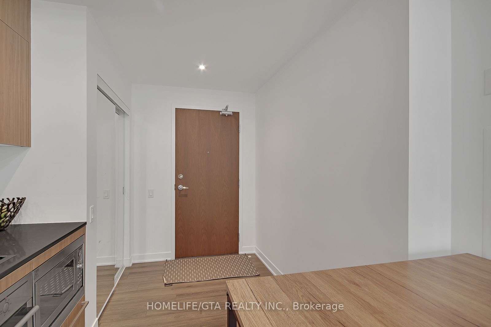 90 Queens Wharf Rd, #201