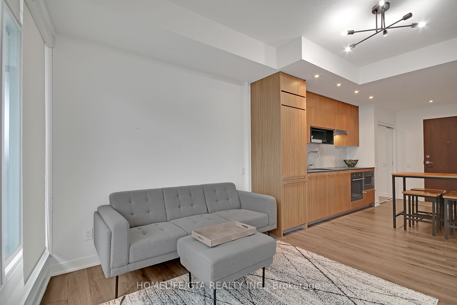 90 Queens Wharf Rd, #201
