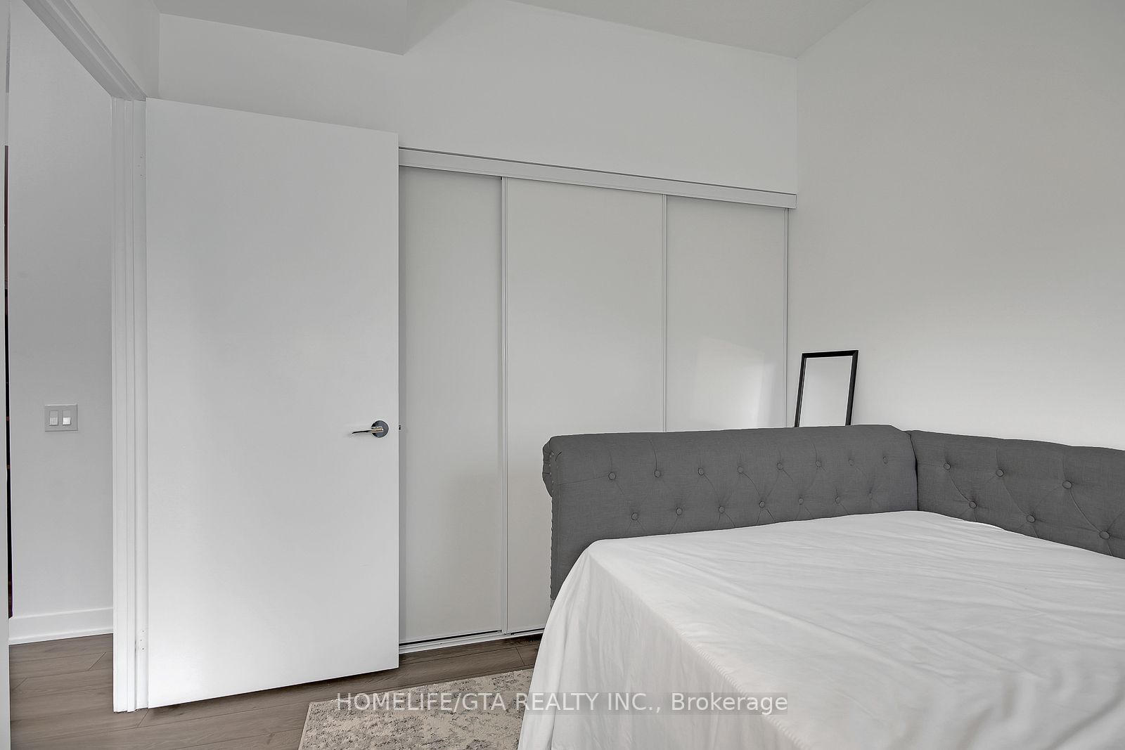 90 Queens Wharf Rd, #201