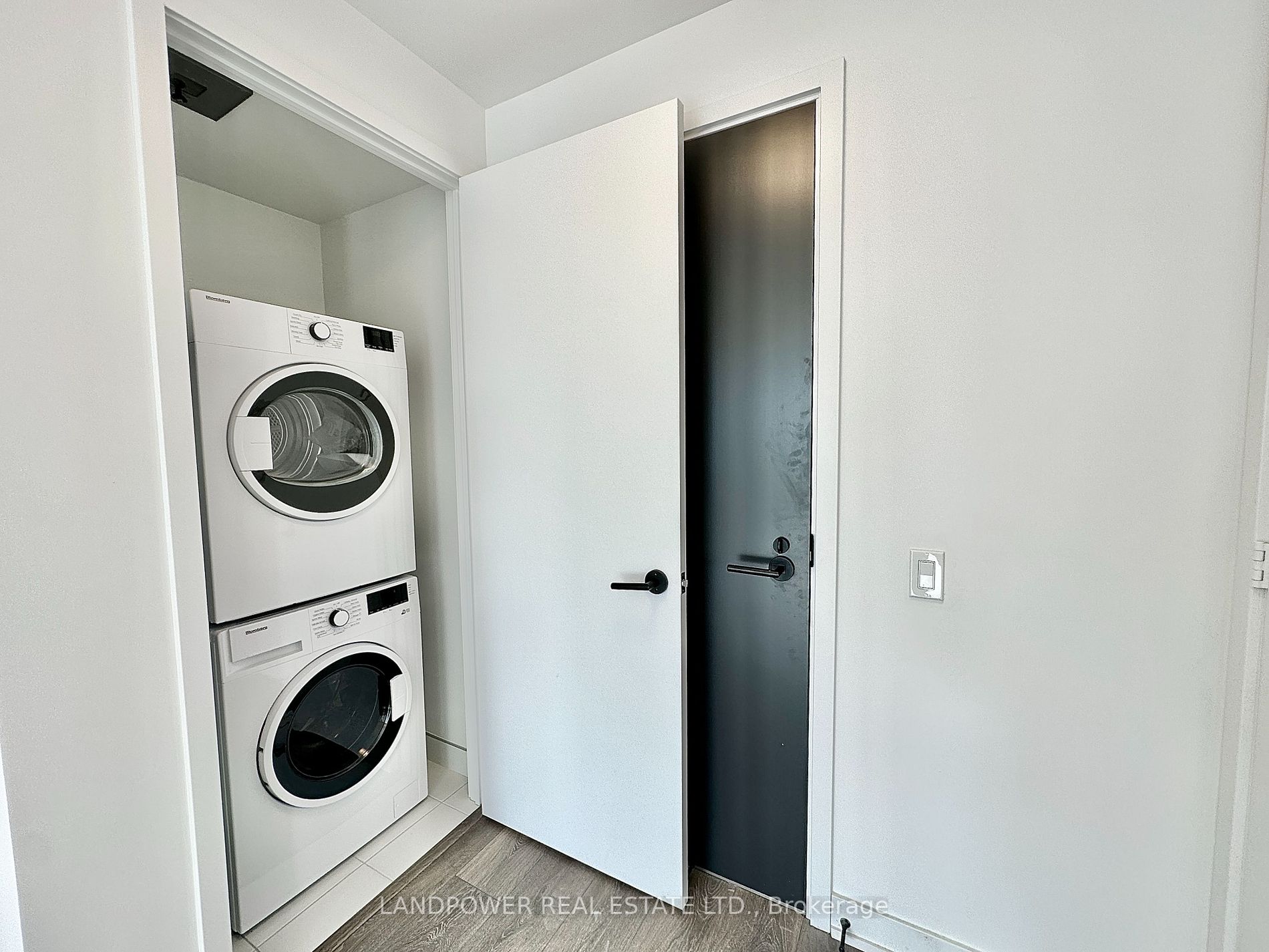 108 Peter St, #2809