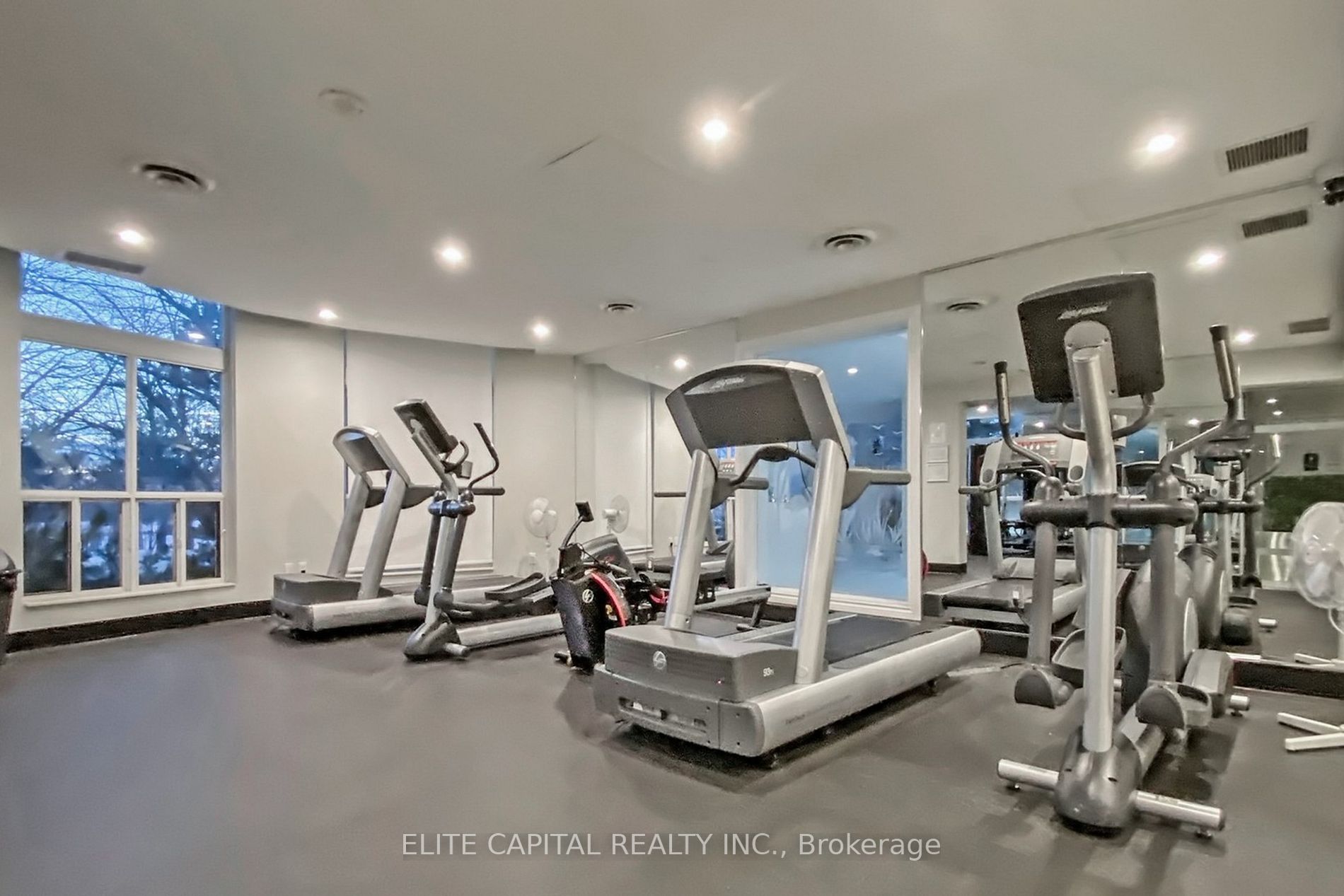 23 Lorraine Dr, #509