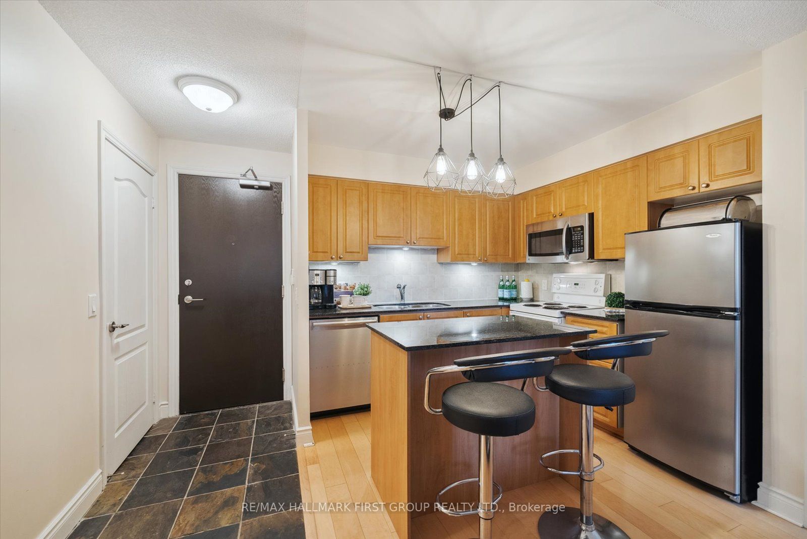 1103 Leslie St, #1006