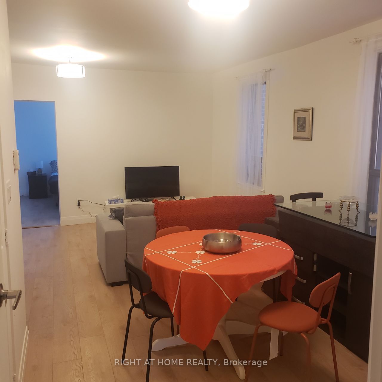 77 Northcote Ave