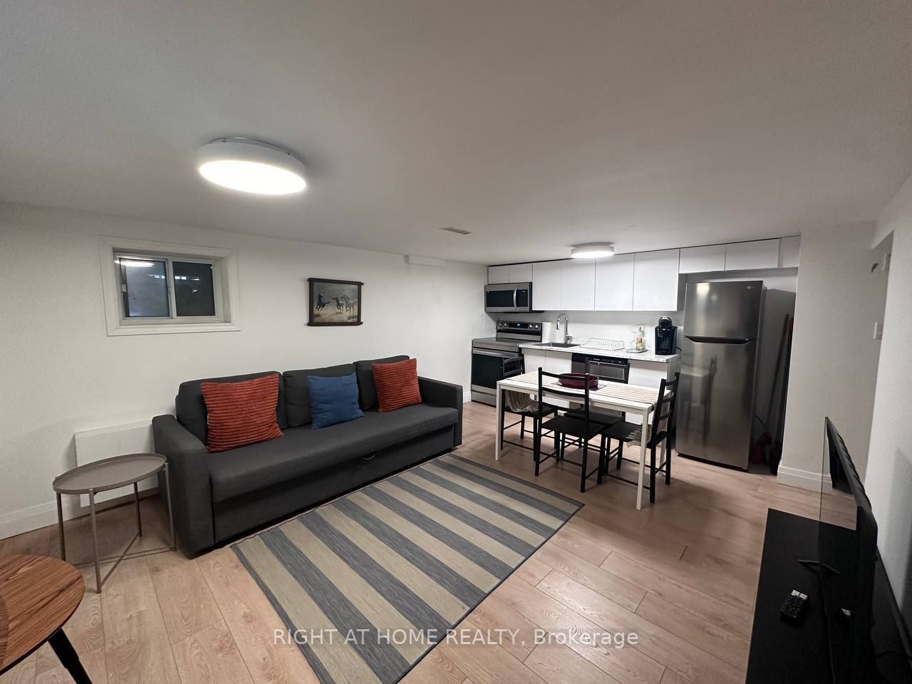 77 Northcote Ave